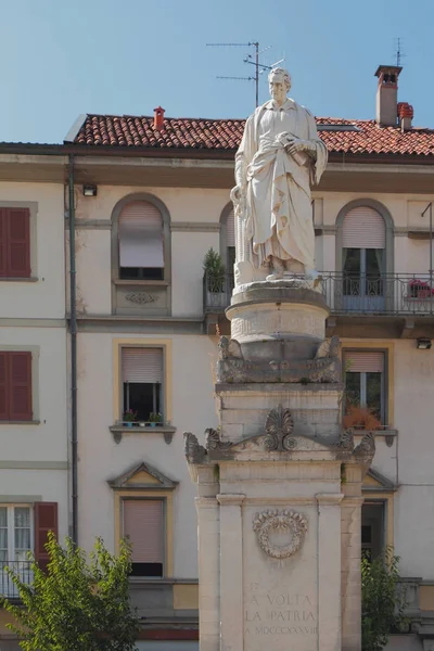 Monumento Fisico Inventore Alessandro Volta Como Italia — Foto Stock