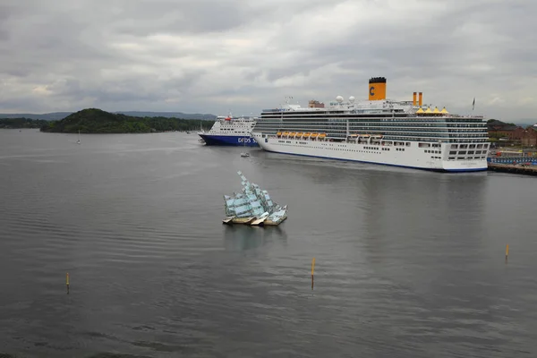 Oslo Noruega Jun 2012 Área Agua Del Puerto Crucero Aparcamiento — Foto de Stock