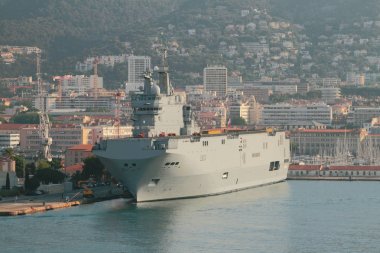 Toulon, Fransa - 01 Temmuz 2019: Evrensel iniş 