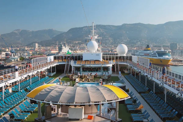 Toulon Francia Jul 2019 Caminatas Cubiertas Solares Crucero — Foto de Stock