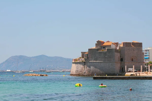 Stranden Och Det Gamla Fortet Havskusten Toulon Frankrike — Stockfoto