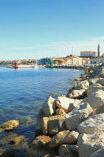 Deniz Kıyısındaki Şehir Limanı Piran Slovenya — Stok fotoğraf