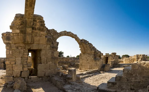 Gewölbte Eingänge Saranta Kolones Ausgegrabene Burgruinen Archäologischen Park Von Paphos — Stockfoto