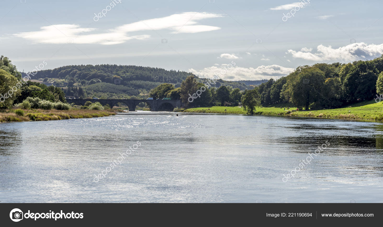 View River Dee Bridge Dee Nice Autumn Day Aberdeen Scotland