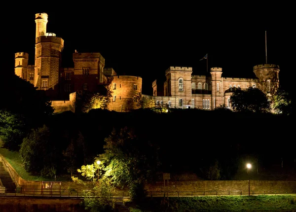 Una Vista Nocturna Del Iluminado Castillo Inverness Norte Escocia Fotografía — Foto de Stock