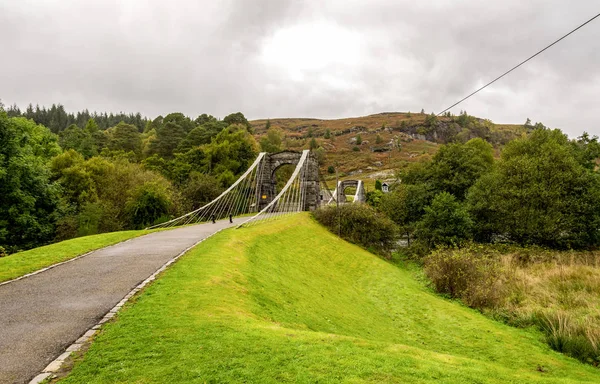 Puente Colgante Cónico Entrada Oich Cerca Aberchalder Swing Bridge Scottish —  Fotos de Stock