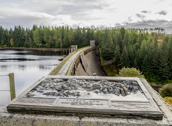 Information Tile Laggan Dam Structure Loch Laggan River Spean Scotland — Stock Photo, Image