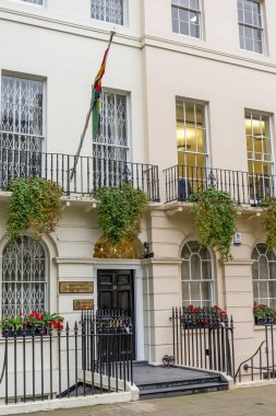 İngiltere 'nin orta kesimindeki Fitzroy Meydanı Mozambik Yüksek Komisyonu' na Giriş