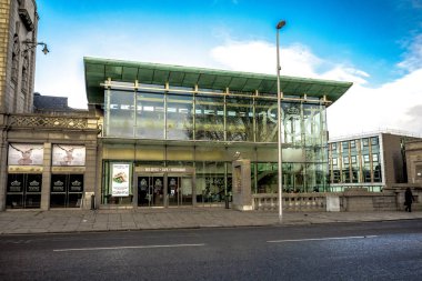 Rosemount Viaduct, Aberdeen, İskoçya 'daki Majesteleri Tiyatrosu' nun gişe hasılatı.