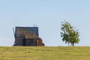 Bozkır eski terk edilmiş ev ya da dağ evi lodge.