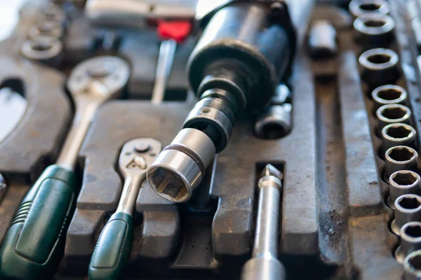 Doos Met Gereedschap Voor Autoreparatie Close — Stockfoto