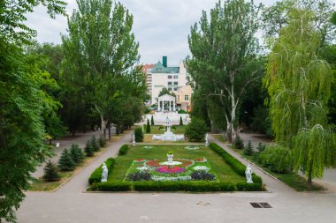 Rostov-on-Don, Rusya-25 Haziran 2018: çiçek bahçesi Gorki Park.