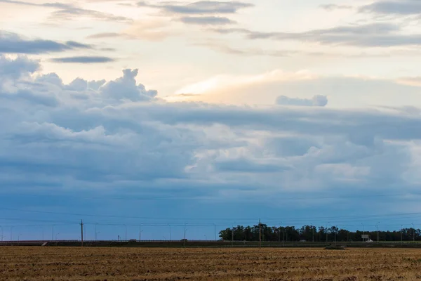 Драматическое Небо Заката Облаками Сельские Пейзажи — стоковое фото