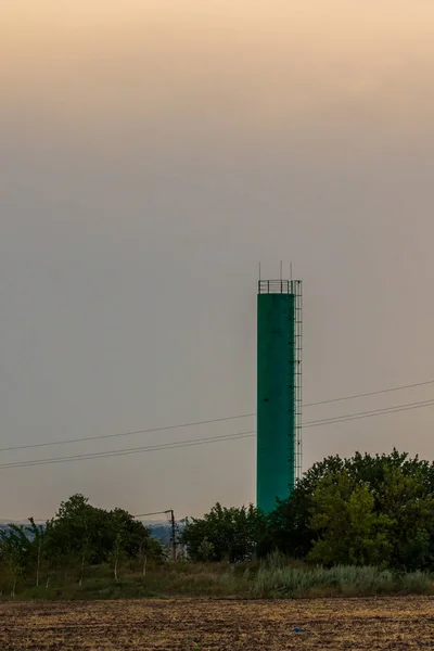 Pequeña Torre Silo Rural Atardecer —  Fotos de Stock
