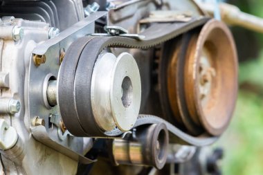 Tarım makine bölümü. Kasnak kemer yazmalar.