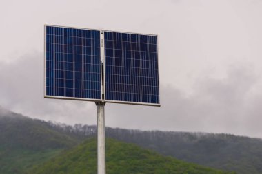 Güneş paneli, fotovoltaik, alternatif elektrik kaynağı - sürdürülebilir kaynaklar kavramı