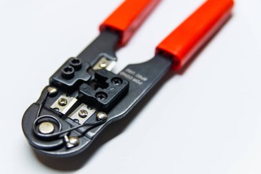 Beyaz arka plan üzerinde izole modüler Kıvırcıklaştırma aracı