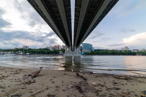 Floden Don. Bron över floden. — Stockfoto