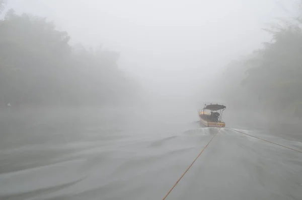 Bu benim hayatım. Ticaret. Yüzen Pazar. 