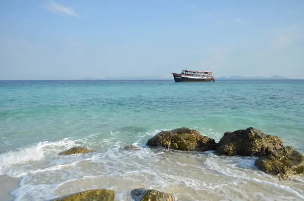 Bu benim hayatım. Ticaret. Yüzen Pazar. 