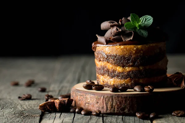 Gâteaux Chocolat Sur Panneau Noir Avec Menthe Grains Café Sur — Photo