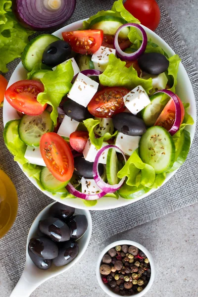 Fresh Greek Salad Made Cherry Tomato Ruccola Arugula Feta Olives — Stock Photo, Image