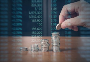 el koyarak sikke yığını