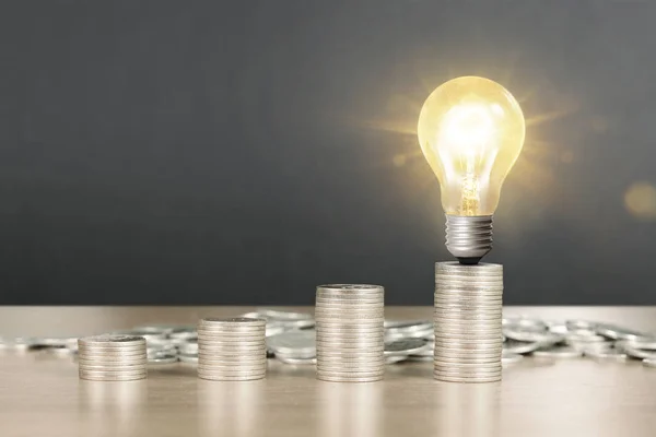 Coins stacked on each other in different positions — Stock Photo, Image