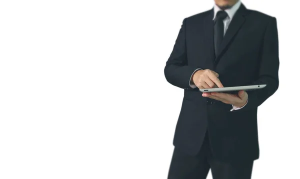 Бизнесмен с помощью цифрового планшета в руке — стоковое фото