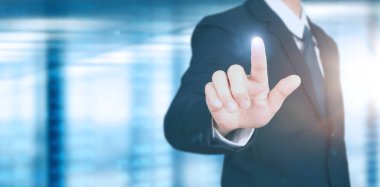 İş adamı grafik büyümesi ve grafik artışı