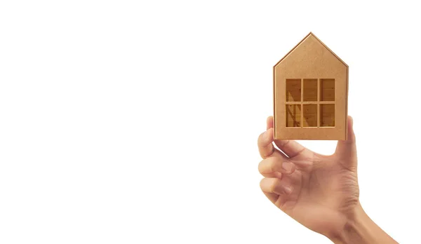 Leksaks hus i trä. Bostadsfastighet hemkoncept. Att köpa hus — Stockfoto
