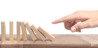 El durdurma Domino etkisi benzersiz tarafından durduruldu