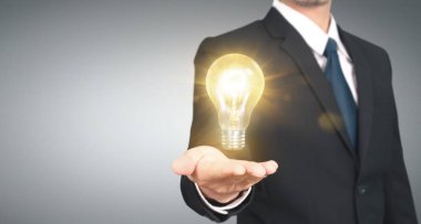 Işıklı ampul tutma eli, yenilik ilham c