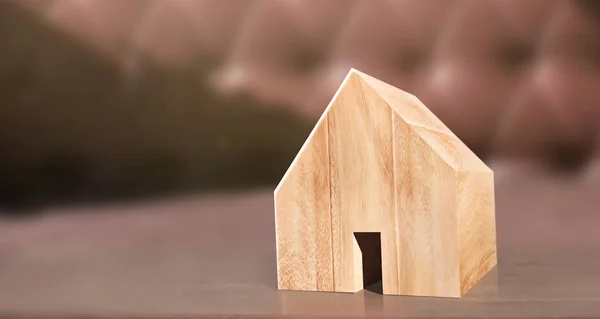 Houten huis Model op houten er ruimte.Home, Wonen Real Estat — Stockfoto