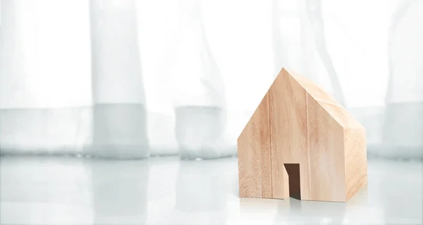 Drewniany dom Model na drewnianej przestrzeni.Strona główna, Obudowa Real Estat — Zdjęcie stockowe