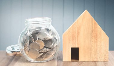 Ahşap Ev Modeli. Konut ve Emlak kavramı.