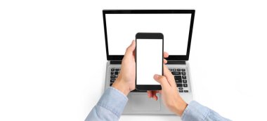 Akıllı telefon aygıtı ve dokunmatik ekran, arama veya sosyal ağlar kavramı