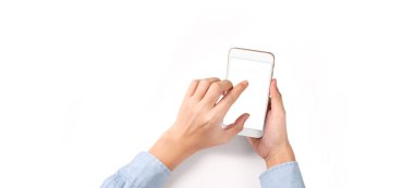 El ele tutuşan akıllı telefon aygıtı ve ekrana dokunma