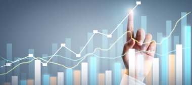 İşadamı, işinde grafik büyümesi ve grafik artışı için olumlu göstergeler planlıyor