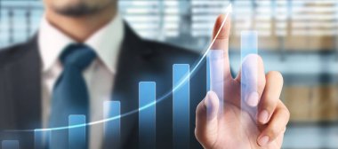 İşadamı grafik büyümesi ve grafik pozitif göstergelerin artması planı