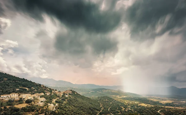 Storm Brewing Hilltop Village Belgodere Mountains Reginu Valley Balagne Region — Stock Photo, Image