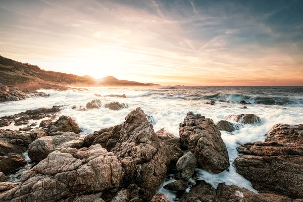 Corsica Yakınındaki Lozari Ile Rousse Mesafe Ile Balagne Bölgesinin Kıyısında — Stok fotoğraf