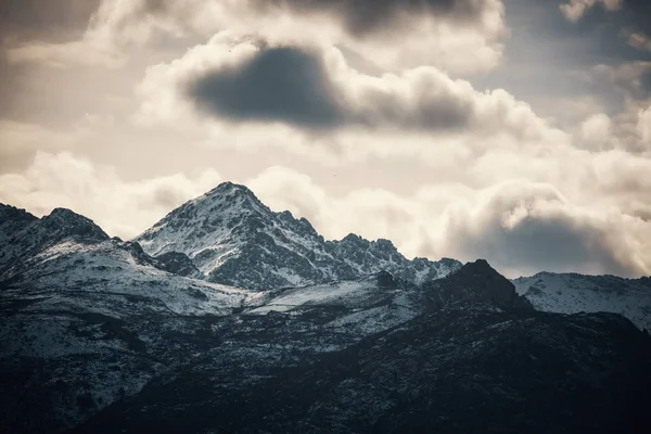 Montanha Coberta Neve Pico Monteo San Parteo Região Balagne Córsega — Fotografia de Stock