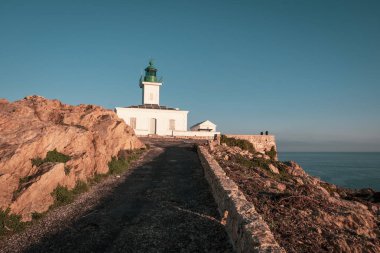 La Pietra rock Ile Rousse Corsica Balagne bölgesinde, deniz feneri