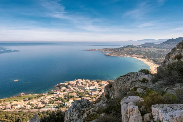 Algajola pueblo y playa en la región de Balagne de Córcega —  Fotos de Stock