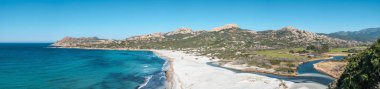 Panoramik Ostriconi Beach Balagne bölgesinde Corsica