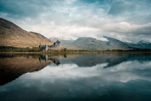 Kilchurn zamek na Loch AWE w Szkocji Obrazy Stockowe bez tantiem