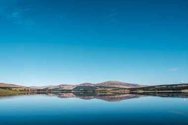 İskoçya'da New Galloway yakınlarındaki Clatteringshaws Loch