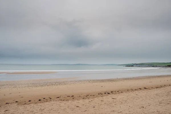 Pláž garrylucas nedaleko starého šéfa Kinsale v Irsku — Stock fotografie