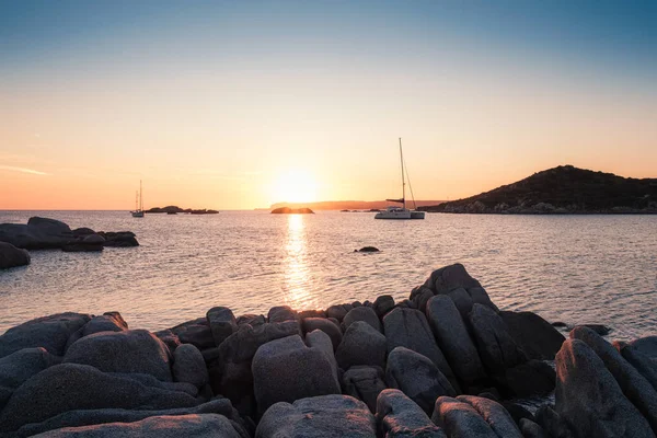 Zachód słońca od plaży na wyspie Cavallo na Korsyce — Zdjęcie stockowe